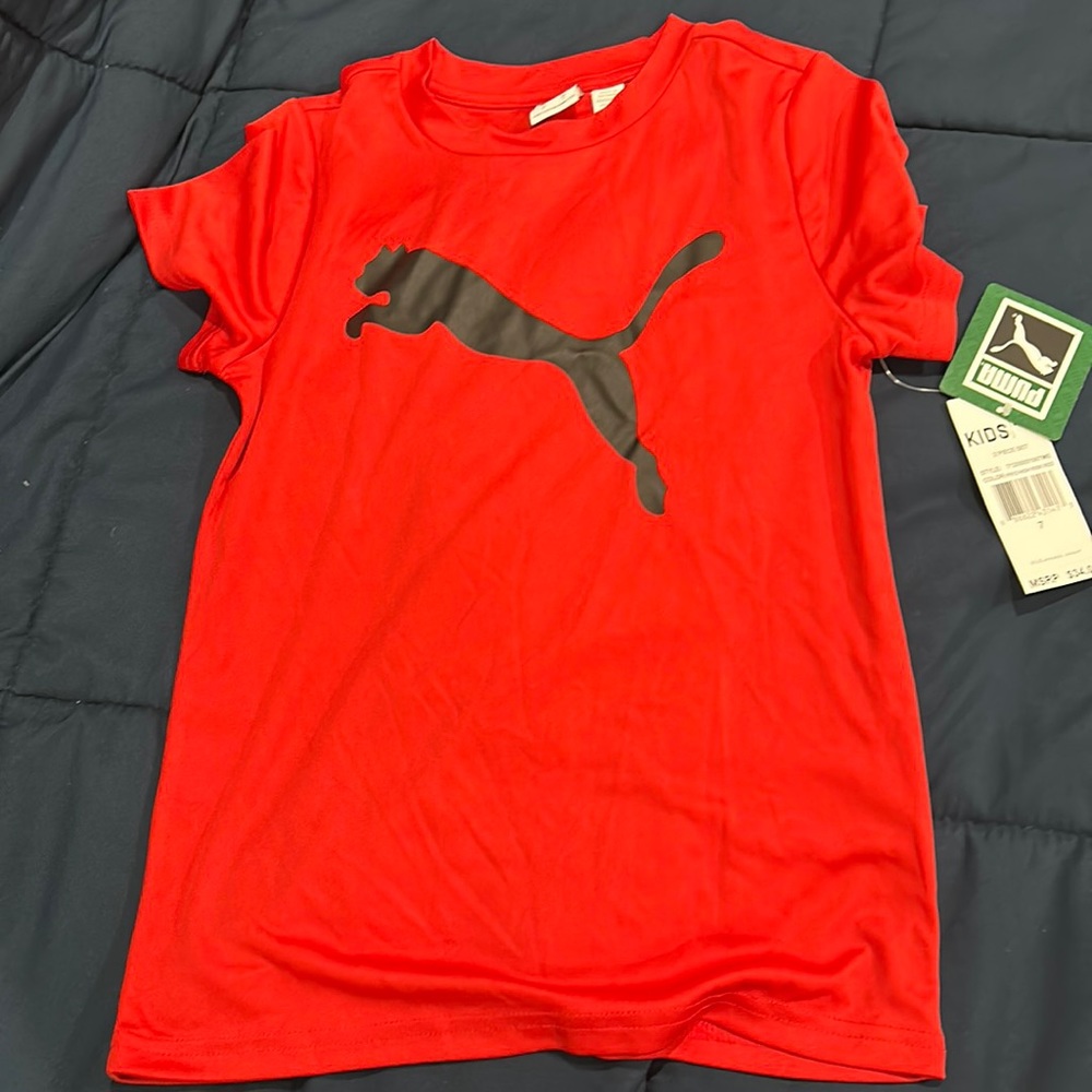 Puma top